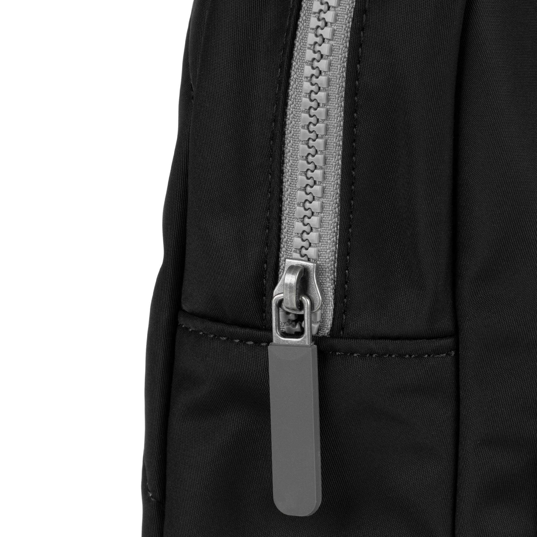 Willesden XL Sling Bag in Black - Image 7